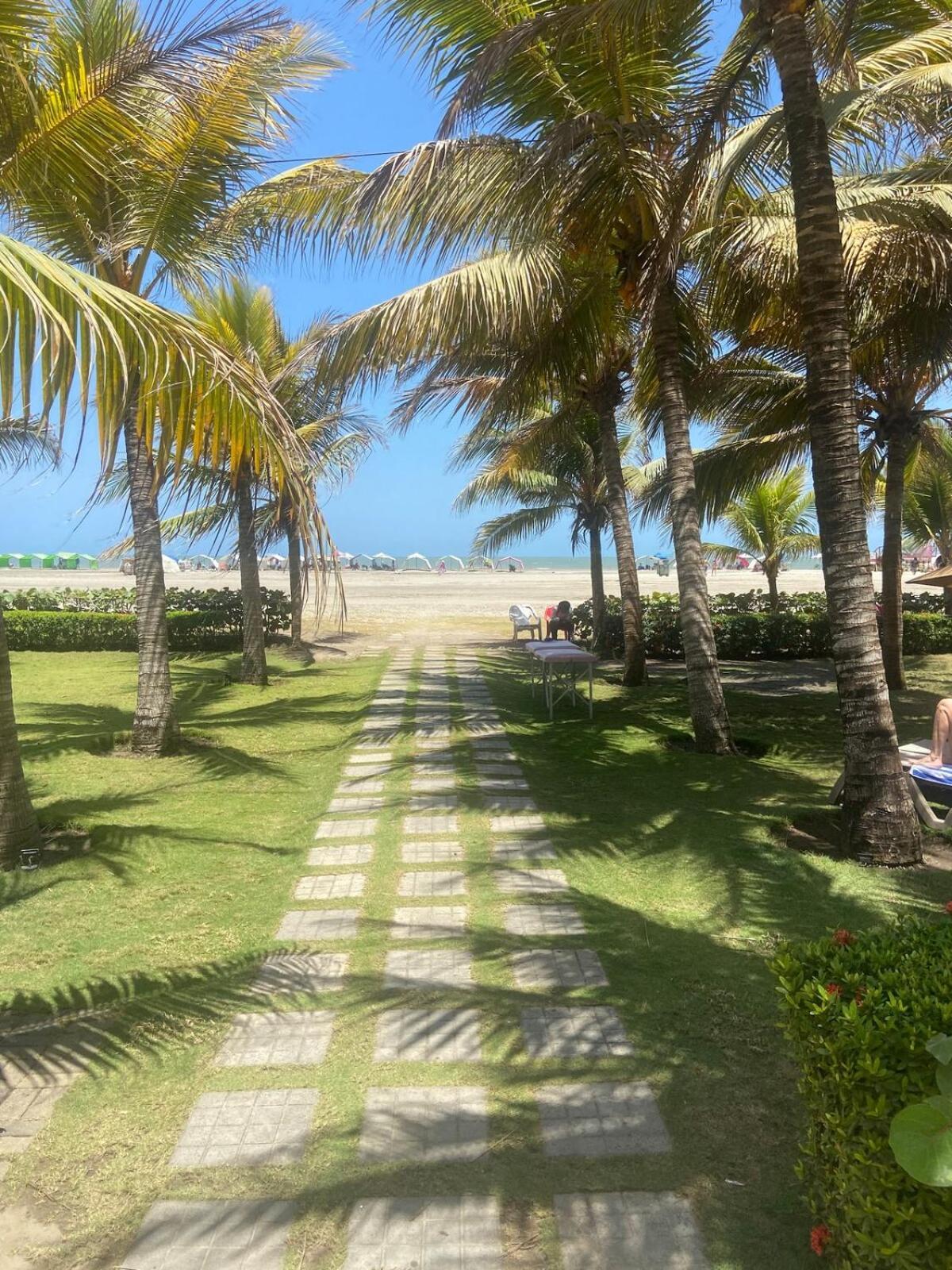 Morros Ultra Frente A La Playa Apartamento